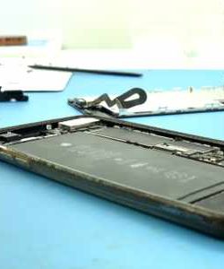 Fixfactor-iPhone-Repair-Services-400x300